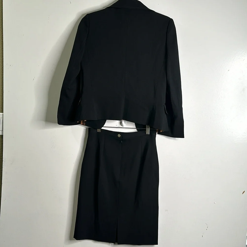 DOLCE &GABBANA  blazer skirt suit size 40-xS black gold button luxury classic - Picture 6 of 16